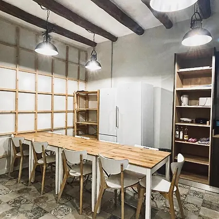 Az The Old Town - Coliving Pensión