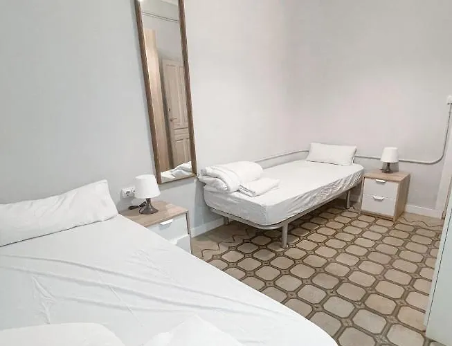 Az The Old Town - Coliving Hotell Zaragoza